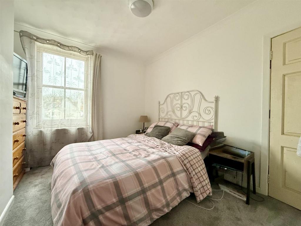 Bedroom2.jpg
