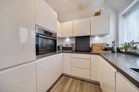 2 bedroom apartment for sale, Acorn Way, Orpington BR6