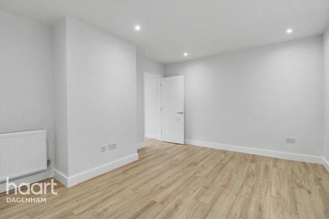 Wilthorne Gardens, Dagenham
