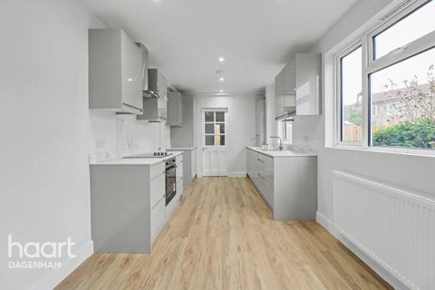 Wilthorne Gardens, Dagenham
