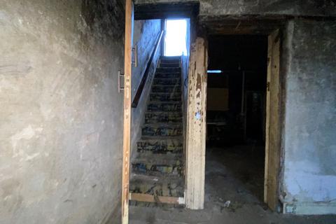 2 bedroom terraced house for sale, 78 Eelholme View Street, Keighley, BD20 6AY