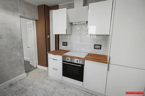 2 bedroom maisonette for sale, Church Street, Eastbourne BN21