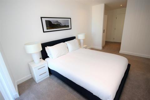 2 bedroom apartment to rent, South Tower, Deansgate Square, Manchester M15