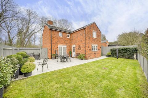 undefined, Grange Close, Newton Longville