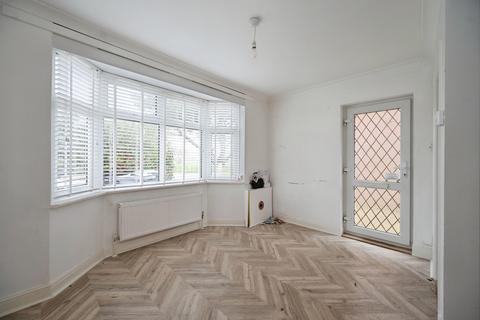 1 bedroom bungalow for sale, Sea Front Estate, Hayling Island, Hampshire, PO11