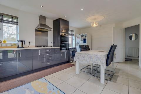 4 bedroom detached house for sale, Willow Road, Leicester Forest East, LE3