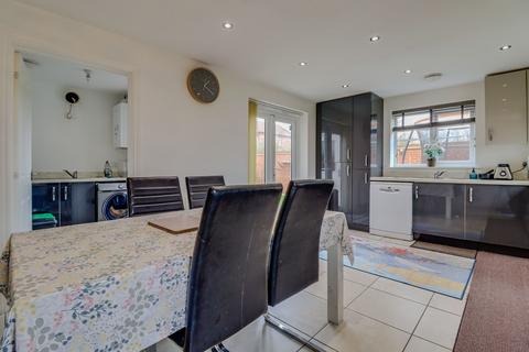 4 bedroom detached house for sale, Willow Road, Leicester Forest East, LE3