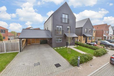 4 bedroom detached house for sale, Bermuda Road, Whitstable CT5
