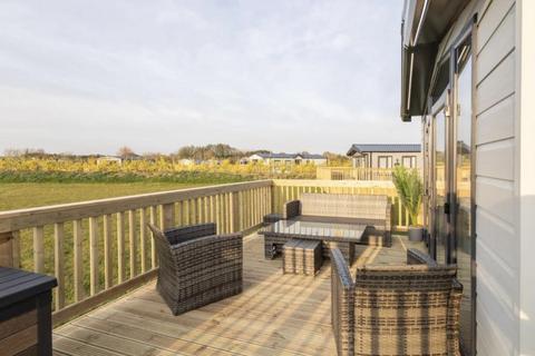 2 bedroom mobile home for sale, Malton Road, Pickering YO18