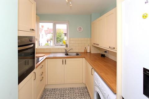 undefined, WOMBOURNE, Nailers Row