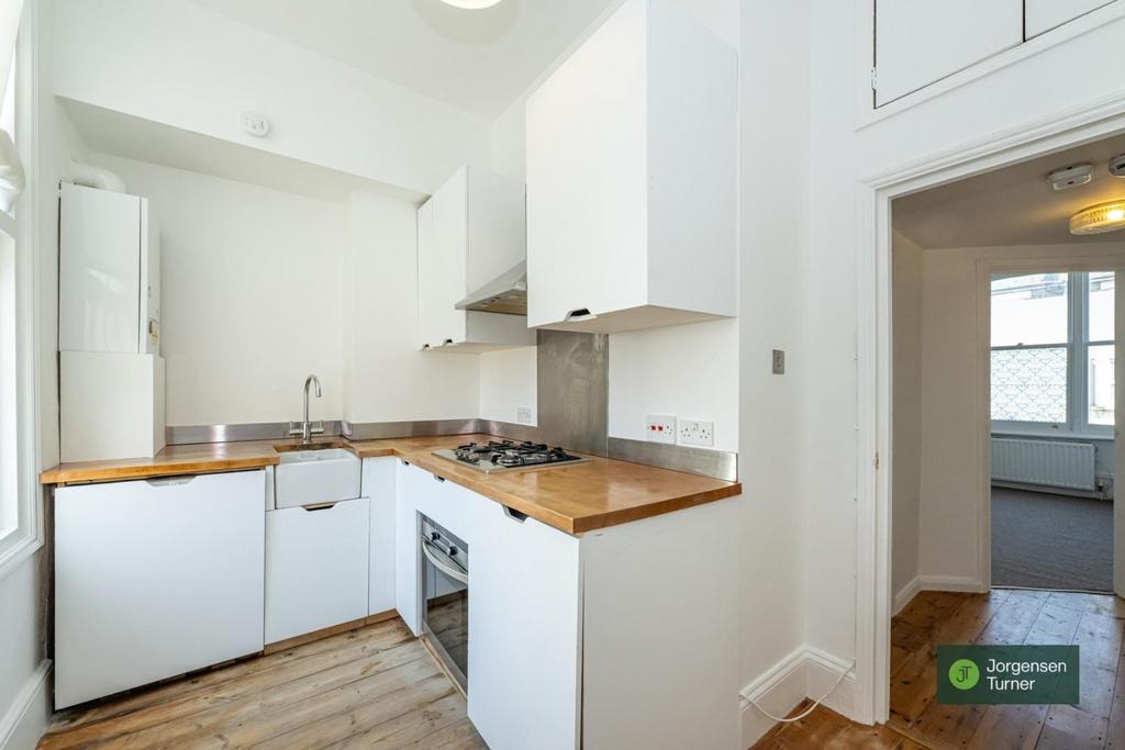 Kitchen Hallway .jpg