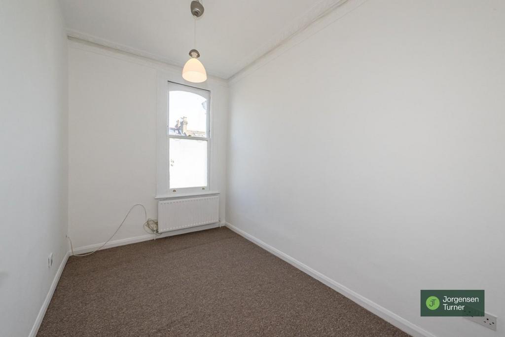 Bedroom .jpg