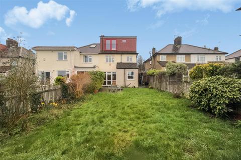 4 bedroom semi-detached house to rent, Abergeldie Road, London SE12