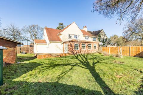4 bedroom semi-detached house for sale, Spacious Home in Bircham Newton