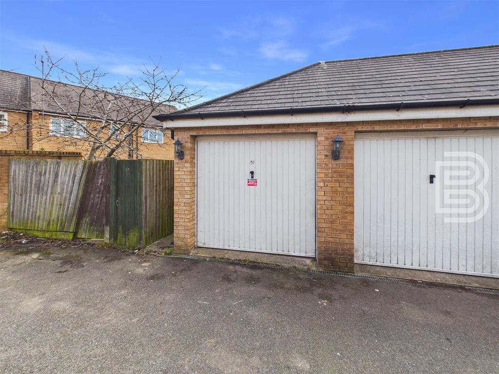 Garage.jpg