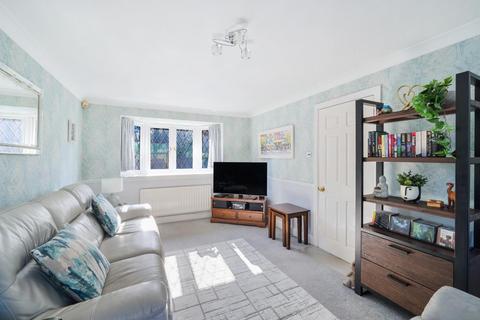 3 bedroom detached house for sale, The Rise, Tadworth KT20