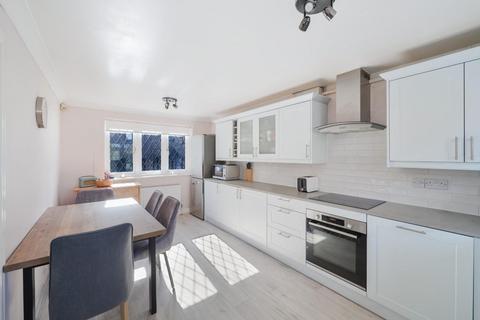 3 bedroom detached house for sale, The Rise, Tadworth KT20