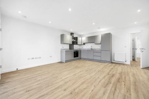 undefined, Spring Gardens, Romford RM7