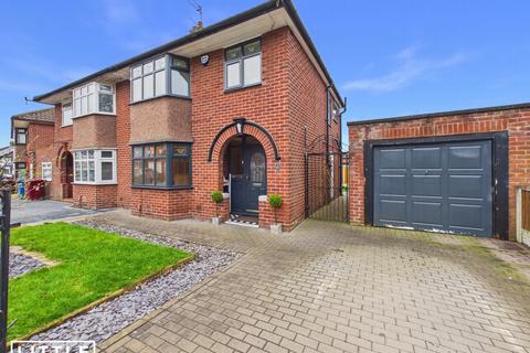 3 bedroom semi-detached house for sale, Fairway, Huyton, L36
