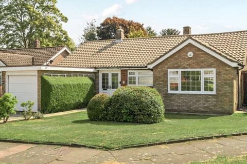 3 bedroom bungalow for sale, Phoenix Drive, Keston, BR2
