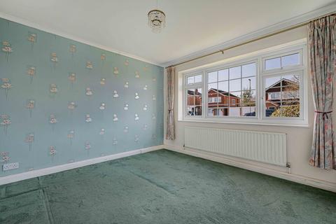 3 bedroom bungalow for sale, Phoenix Drive, Keston, BR2