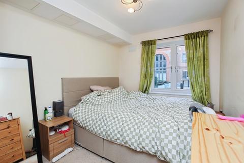 2 bedroom flat for sale, Cannons Wharf, Tonbridge, Kent, TN9