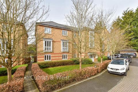 2 bedroom flat for sale, Chapman Way, Haywards Heath, West Sussex