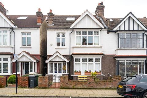 Cricklade Avenue, London, SW2