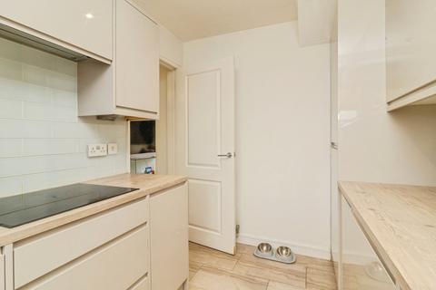undefined, Burgess Gardens, Newport Pagnell, Buckinghamshire, MK16