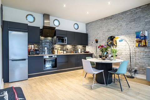 2 bedroom flat for sale, Maidstone Buildings Mews, London SE1