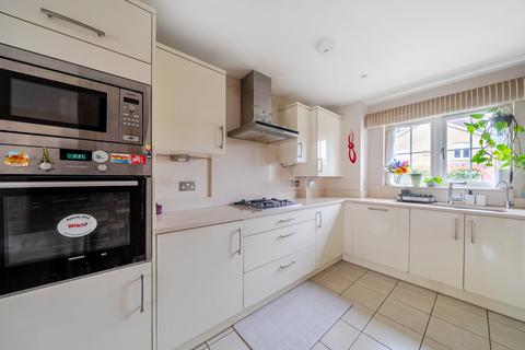 3 bedroom terraced house for sale, Binfield Road, Surrey KT14