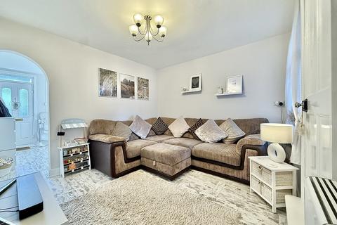 2 bedroom terraced house for sale, Henslow Road, Ipswich IP4