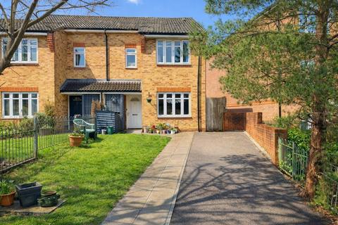 undefined, Lorraine Road, CAMBERLEY GU15