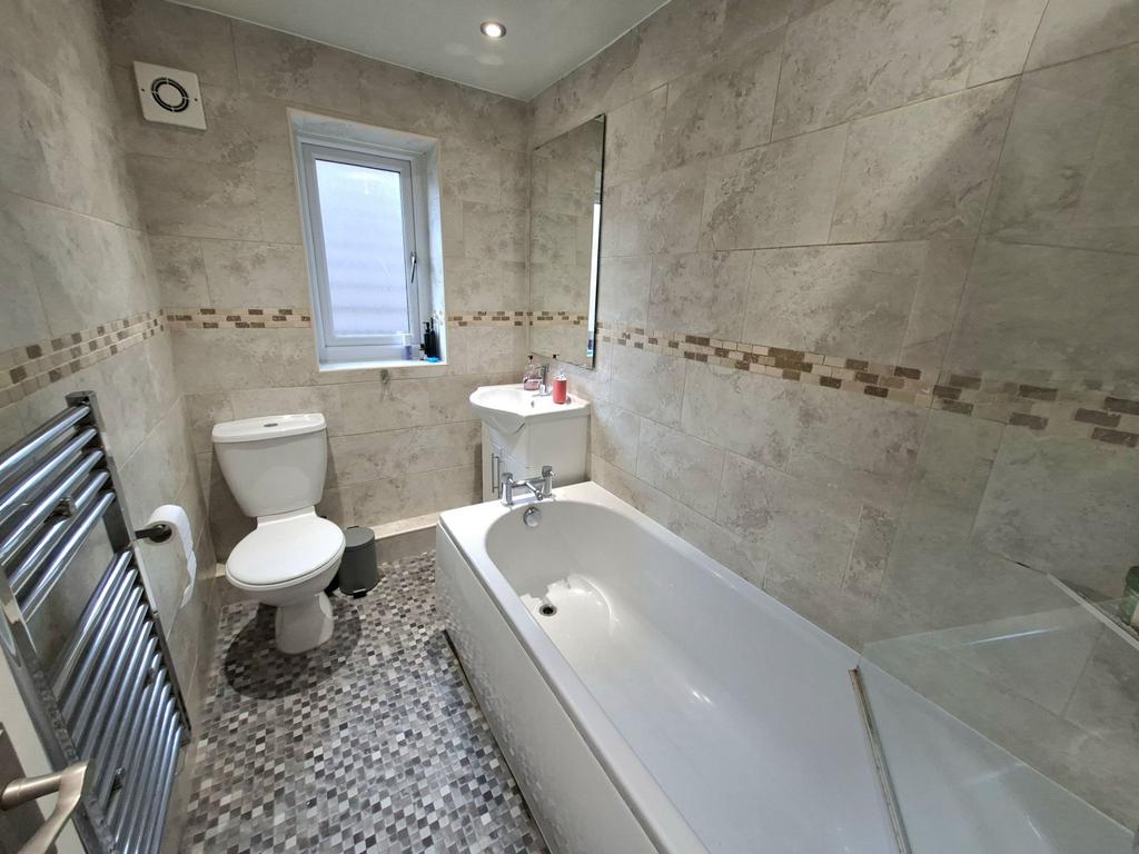 Family bathroom