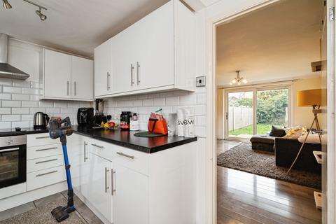 2 bedroom terraced house for sale, Thistle Close, Thetford