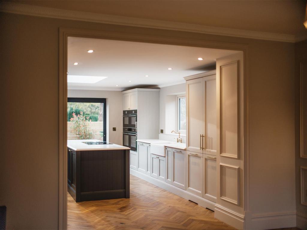 Interior50.jpg
