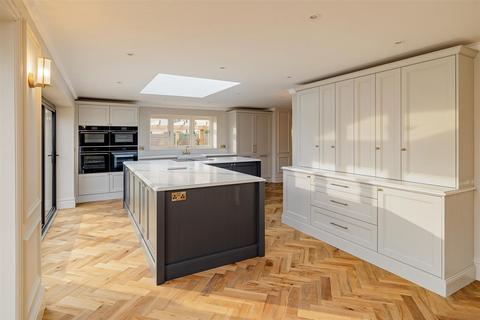 5 bedroom house for sale, 1 Mytton Oak Road, Shrewsbury, SY3 8UA