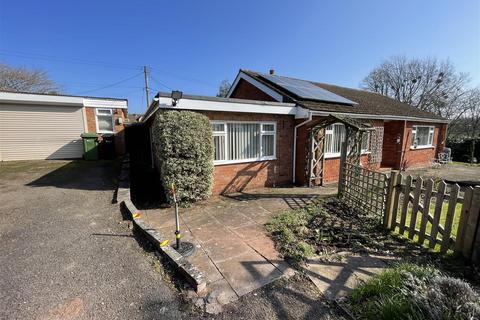 3 bedroom detached bungalow for sale, Llanwarne, Hereford