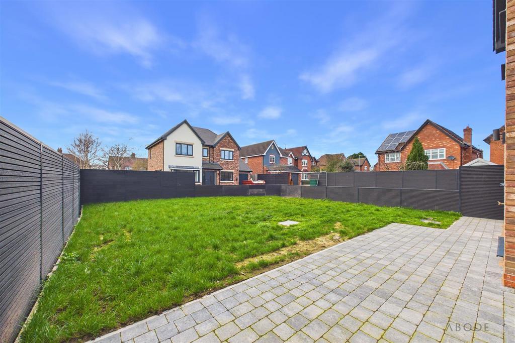 CAM03473 G0-PR0584-STILL033.jpg
