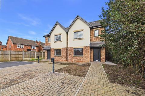 4 bedroom semi-detached house for sale, Huntersfield, Crewe CW2