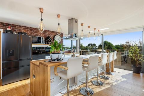 3 bedroom detached house for sale, Dunstone Park Road, Paignton