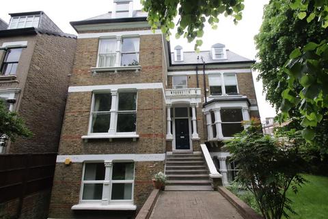 1 bedroom flat to rent, Queens Drive, London N4