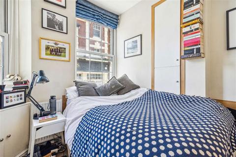 undefined, Tooley Street, London SE1