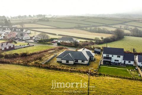 4 bedroom house for sale, Panteg Cross, Llandysul, SA44