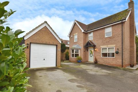 4 bedroom detached house for sale, Chapel Fields, Coniston HU11