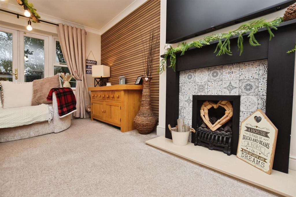 Lounge Feature