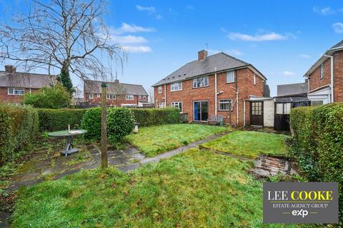 2 bedroom semi-detached house for sale, Baylis Avenue, Wolverhampton WV11
