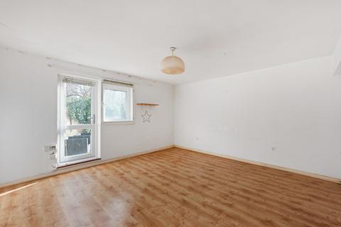 3 bedroom ground floor maisonette for sale, Ampthill Square, London NW1