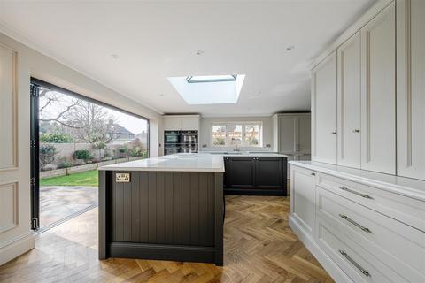 5 bedroom detached house for sale, 1 Mytton Oak Road, Shrewsbury, SY3 8UA