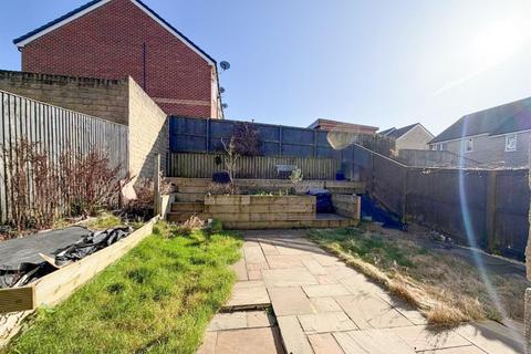 2 bedroom semi-detached house for sale, Woodend Crescent, Shipley